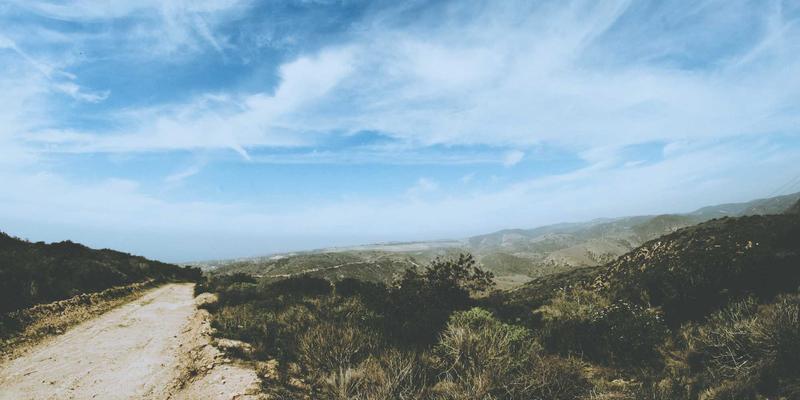 告别老花困扰：星辰眼镜渐进多焦点镜片如何实现无缝视觉革命？